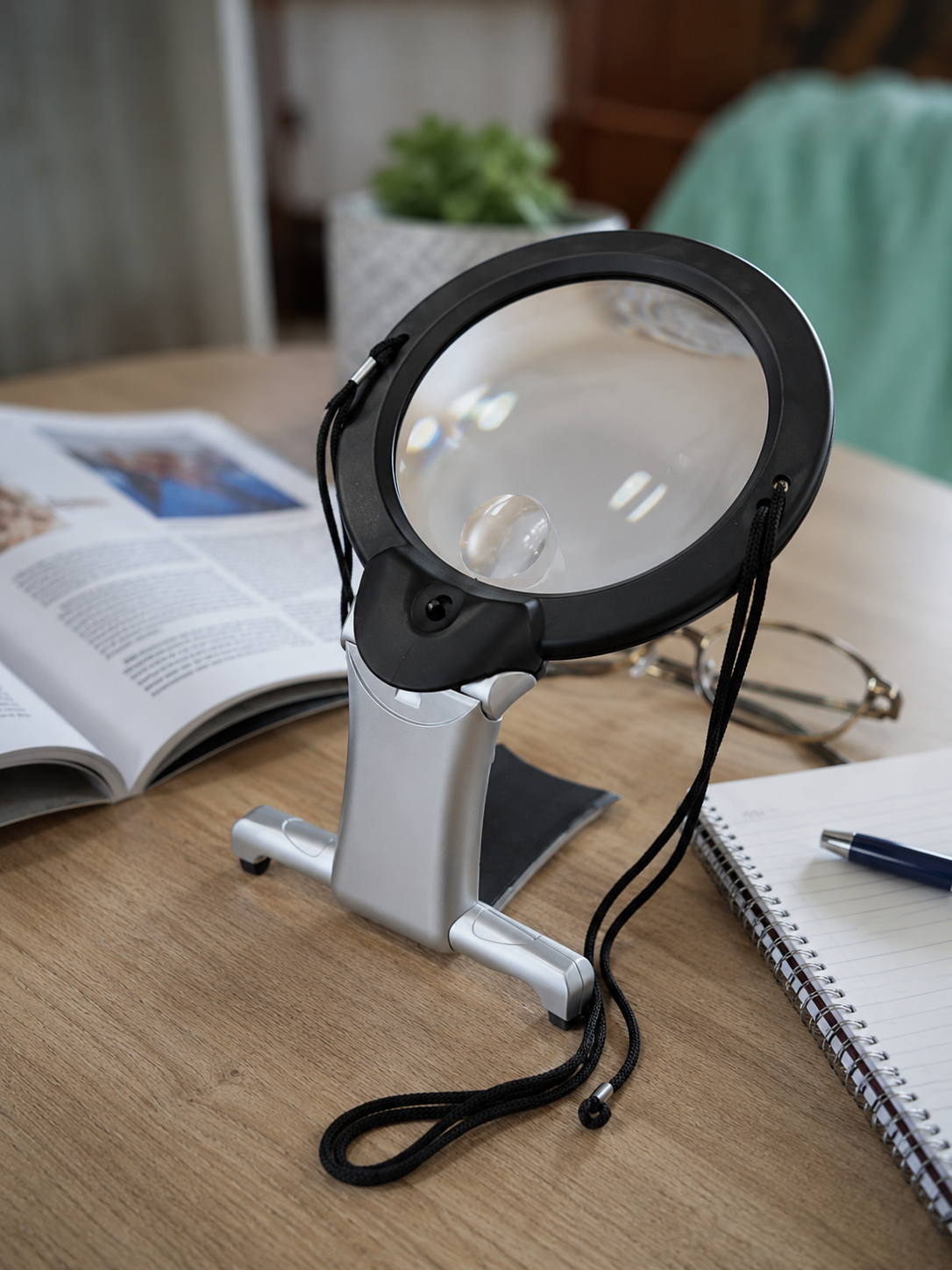 Lupa Multipropósito Manos Libres con Luz LED y Lente Bifocal - Imagen 5